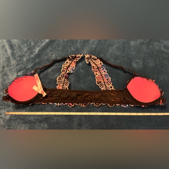 Pink by Victoria’s Secret Date Racerback Bra - Size 32A - Picture 3 of 4